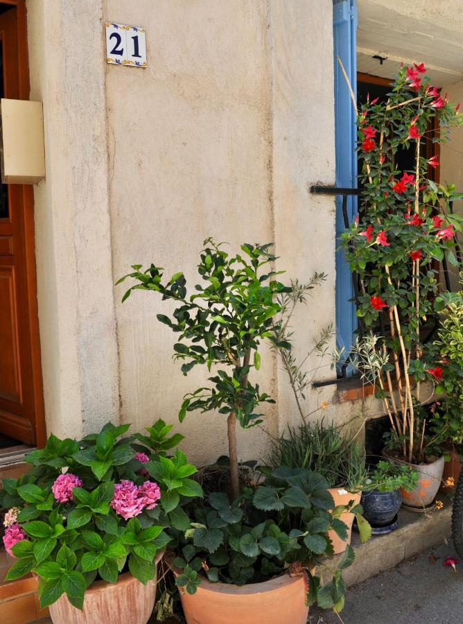 Loft Apartment , La Terrasse Centre Ville D'Arles, Exterior photo